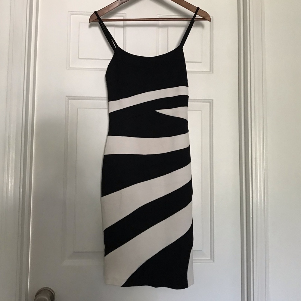 Black and White Bebe Bodycon Dress Sz S.
